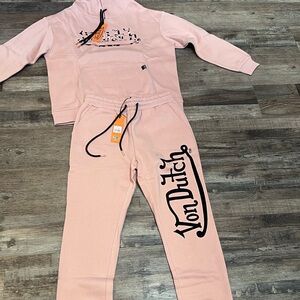 Von Dutch - dirty pink - size M- new with tags swearshirt and joggers